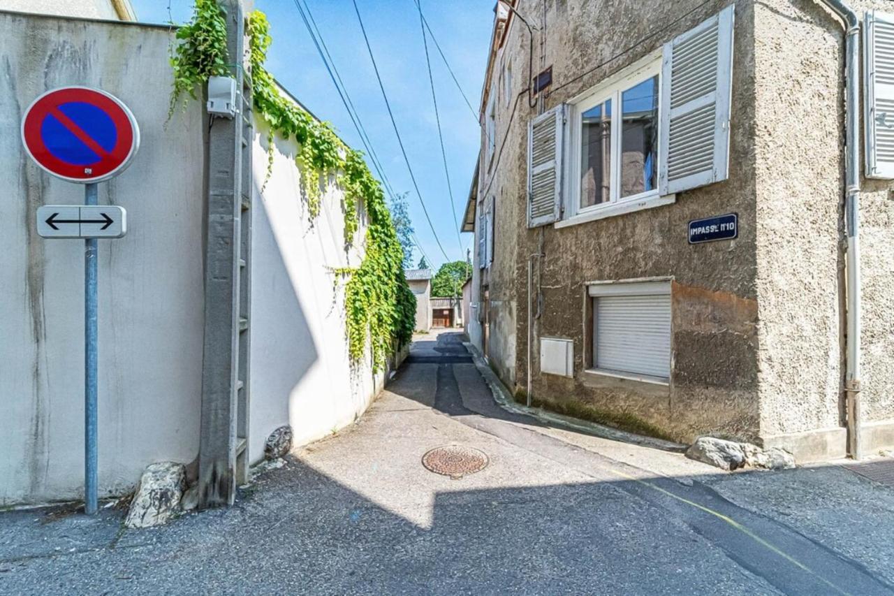 Quiet & Comfortable Studio Near Lyon Сен-Фуа-ле-Льон Экстерьер фото